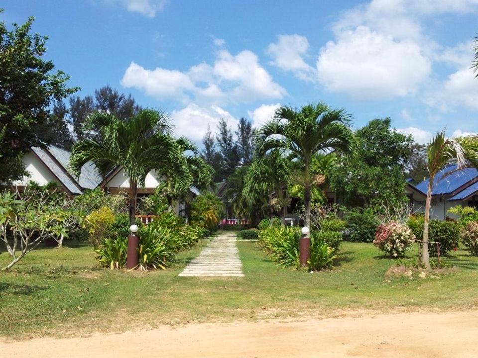 Klongdao Beach Resort Ko Lanta Zewnętrze zdjęcie
